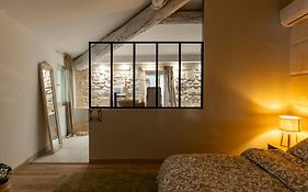 Charmante Maison En Arles : La Roquette